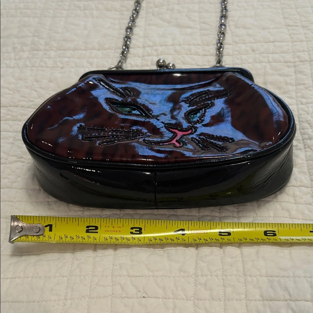 Brighton Cat Patent Kiss-lock Coin Crossbody with Silver Chain - Picture 7 of 8